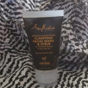 Travel size facial scrub